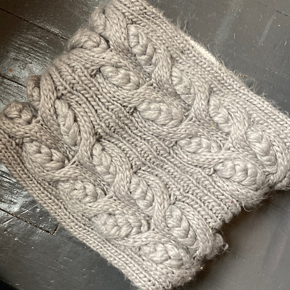 Sonoma women’s fleece lined scarf